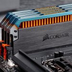 Установка модулей памяти на материнской плате рабочего компьютера